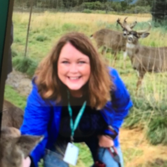 Meet your Posher, Tracy - Picture 2 of 2